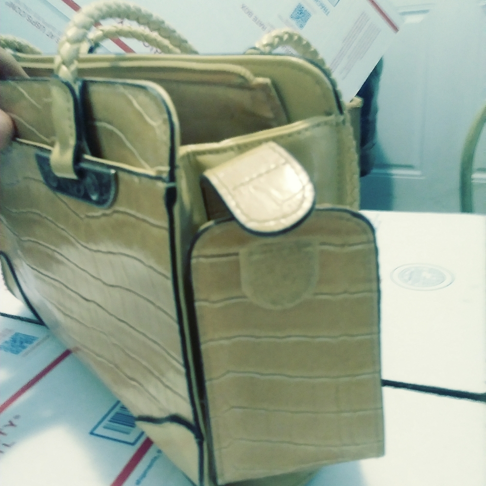 💝BUENO PURSE BAG OF CALIFORNIA 🎄🐧